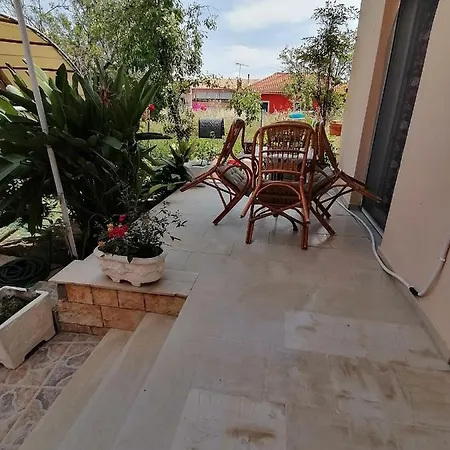 Flower Garden Apartment Benitses (Corfu)