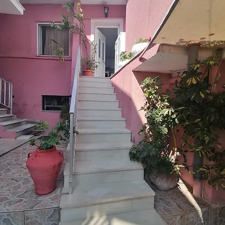 Flower Garden Appartement *
